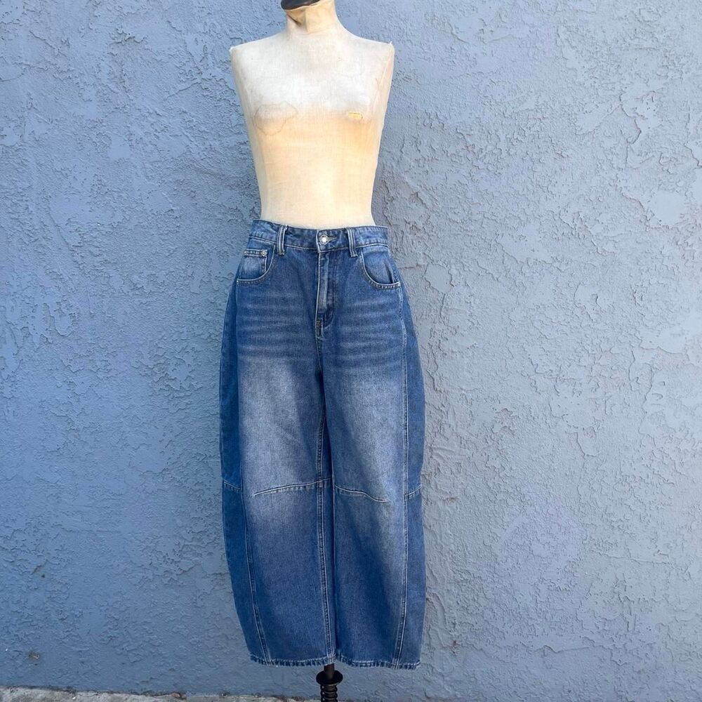 Blue denim Balloon Jeans small barrel jeans